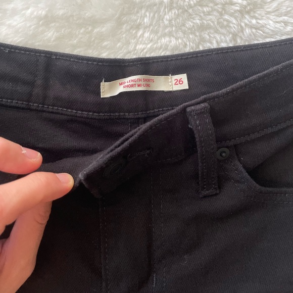 Levi’s Black Denim Shorts - Picture 4 of 6